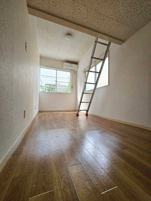 物件内観写真22　(居室)