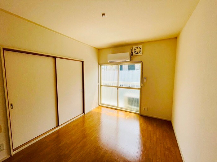 物件内観写真7　(居室)