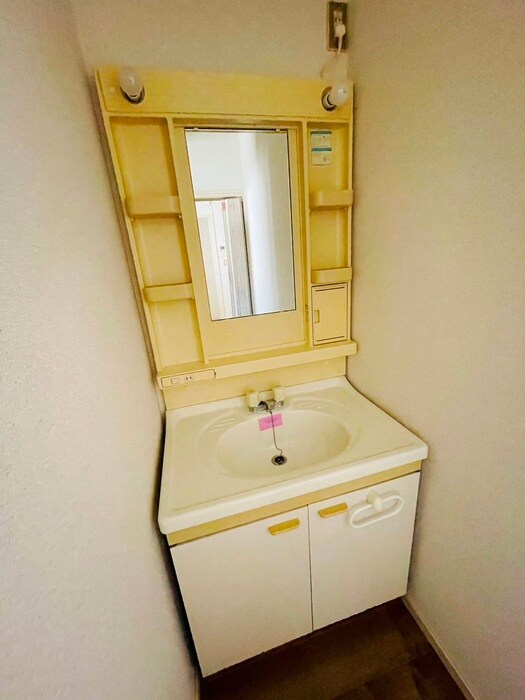 物件内観写真13　(洗面)