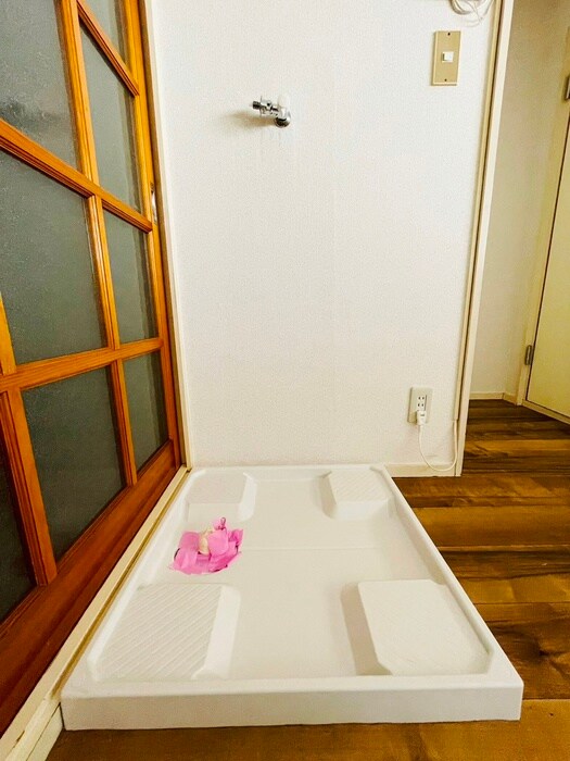 物件内観写真15　(洗濯機置場)