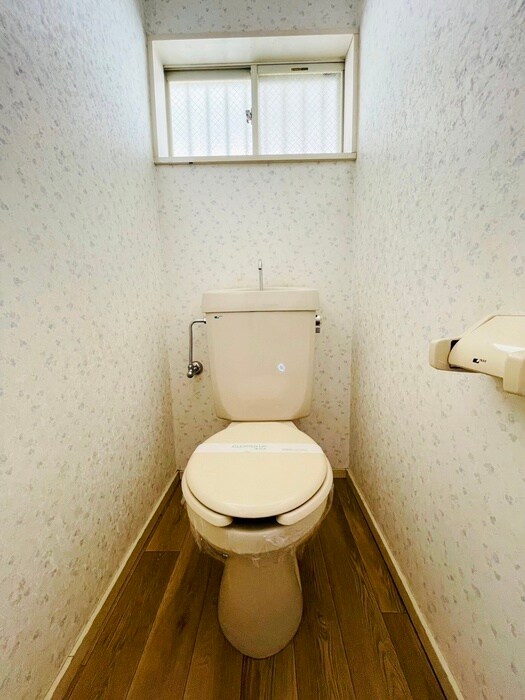 物件内観写真16　(トイレ)