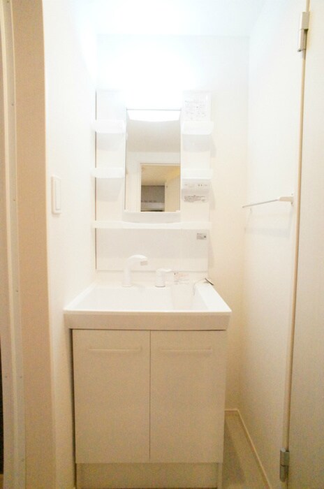 物件内観写真11　(洗面)