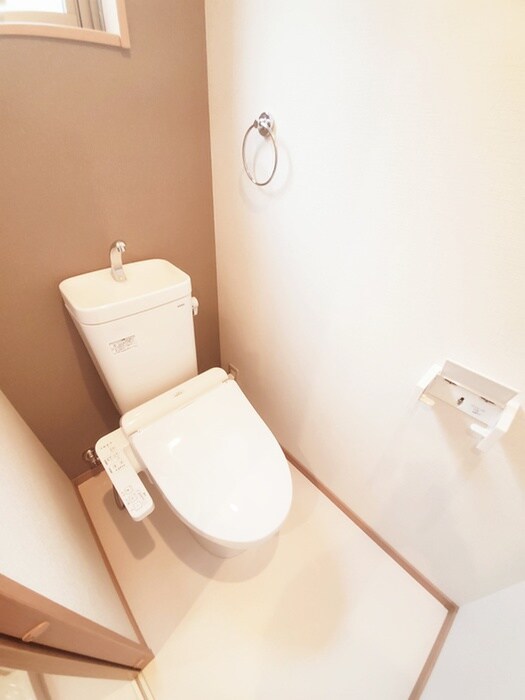 物件内観写真12　(トイレ)