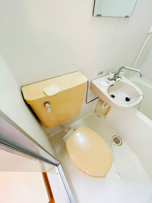 物件内観写真15　(トイレ)