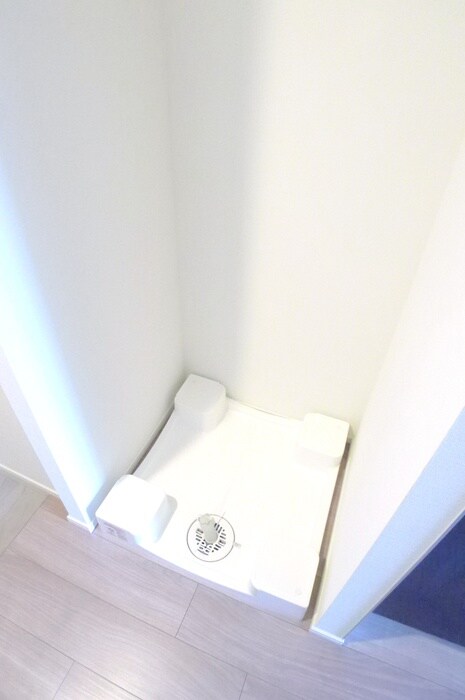 物件内観写真18　(洗濯機置場)