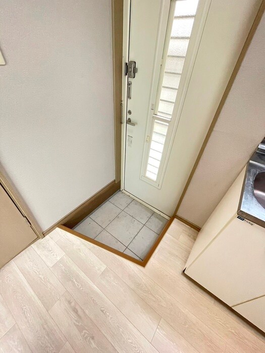 物件内観写真19　(玄関)