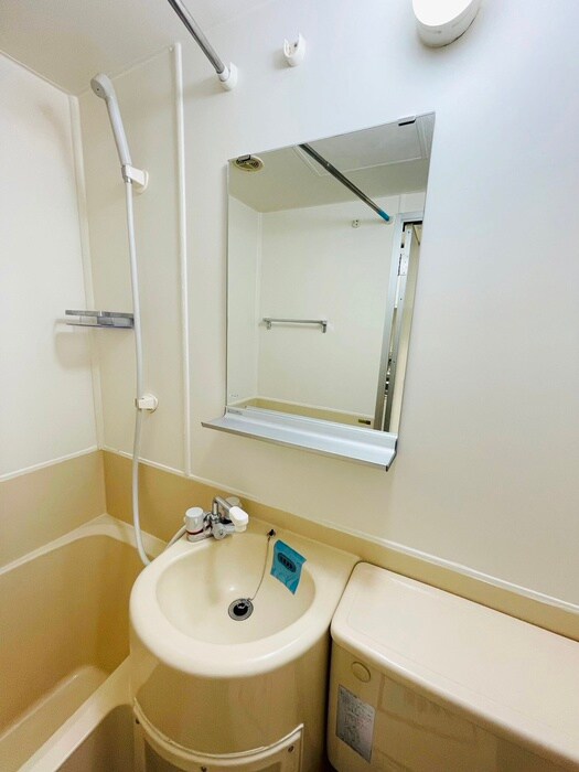 物件内観写真11　(洗面)