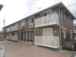 プティヴィラージュⅤ外観写真