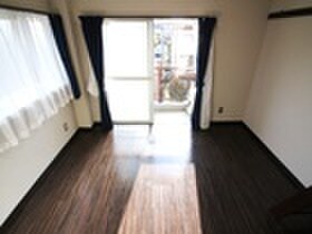 物件内観写真9　(居室)