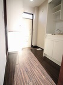 物件内観写真18　(廊下)