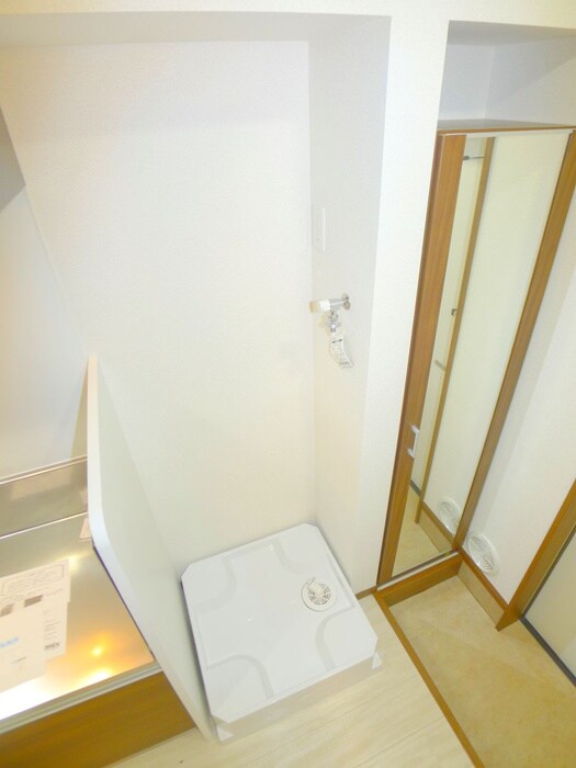 物件内観写真21　(洗濯機置場)