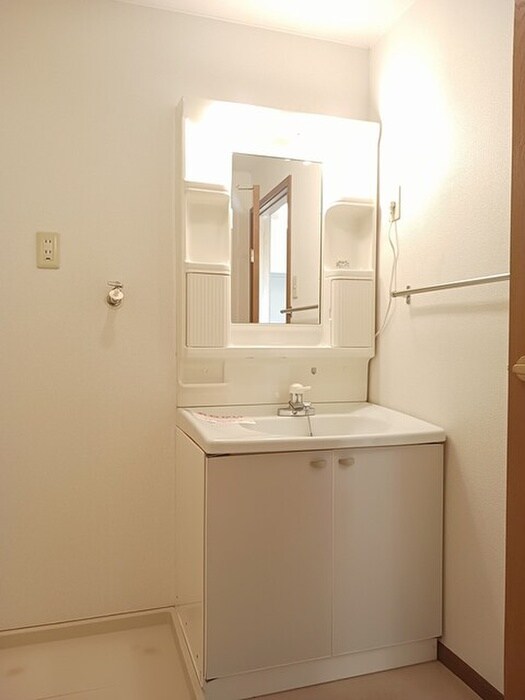 物件内観写真6　(洗面)