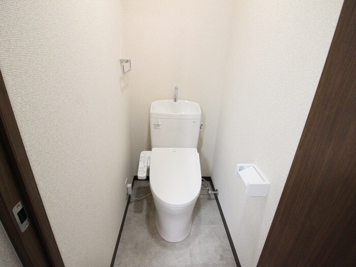 物件内観写真13　(トイレ)