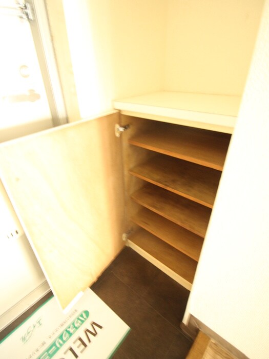 物件内観写真13　(靴箱)