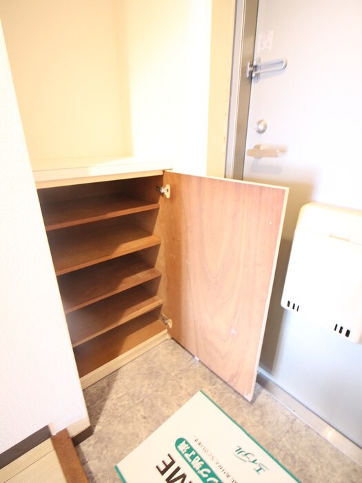 物件内観写真15　(靴箱)