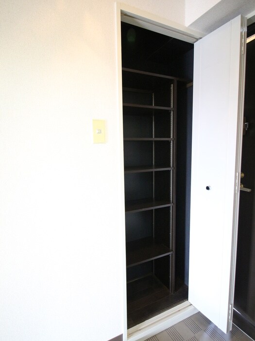 物件内観写真15　(靴箱)