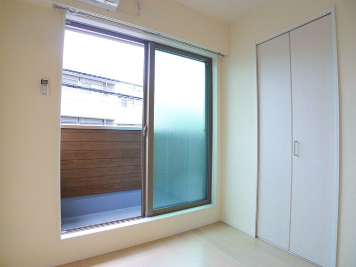 物件内観写真21　(室内からの展望)