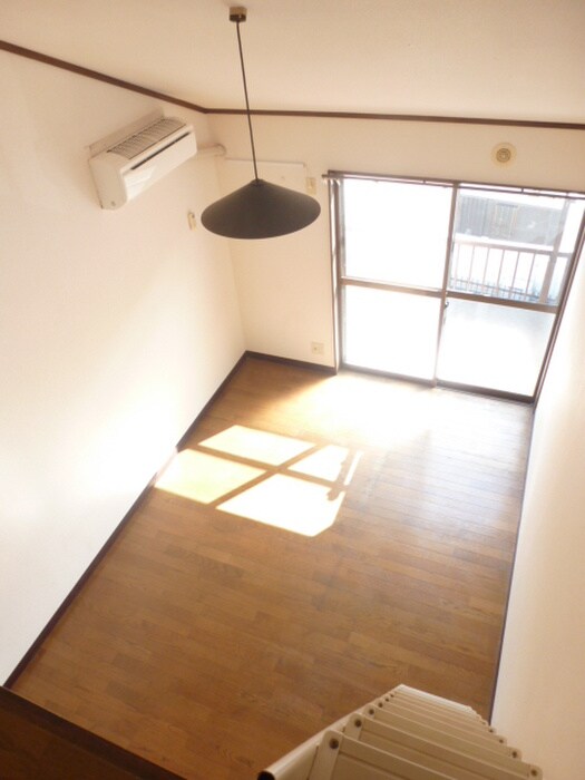 物件内観写真8　(居室)