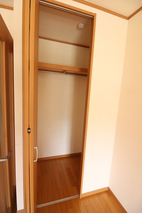 物件内観写真10　(収納)