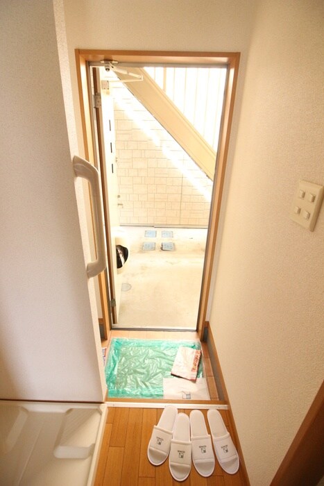 物件内観写真19　(玄関)