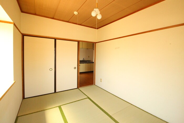 物件内観写真8　(居室)