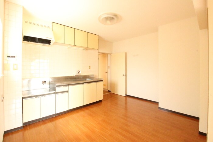 物件内観写真9　(居室)