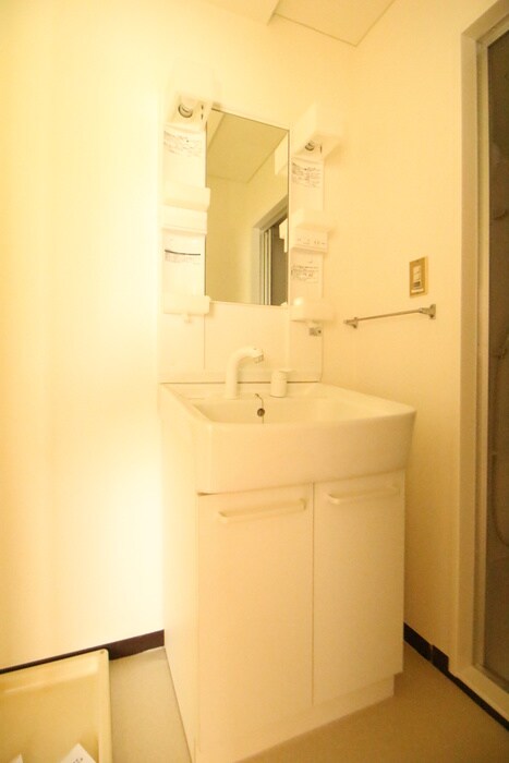 物件内観写真12　(洗面)