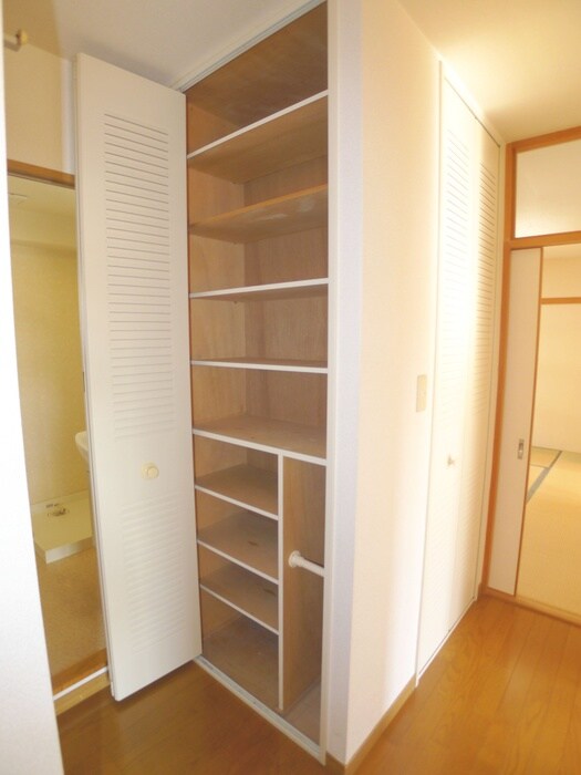 物件内観写真11　(靴箱)