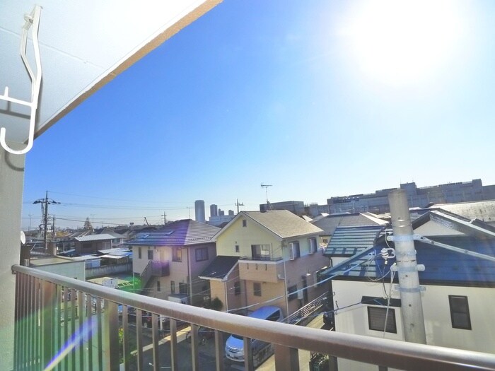 物件内観写真16　(室内からの展望)