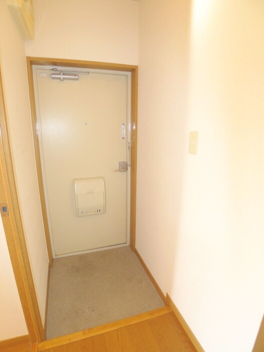 物件内観写真21　(玄関)