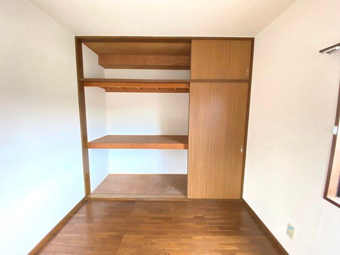 物件内観写真18　(収納)