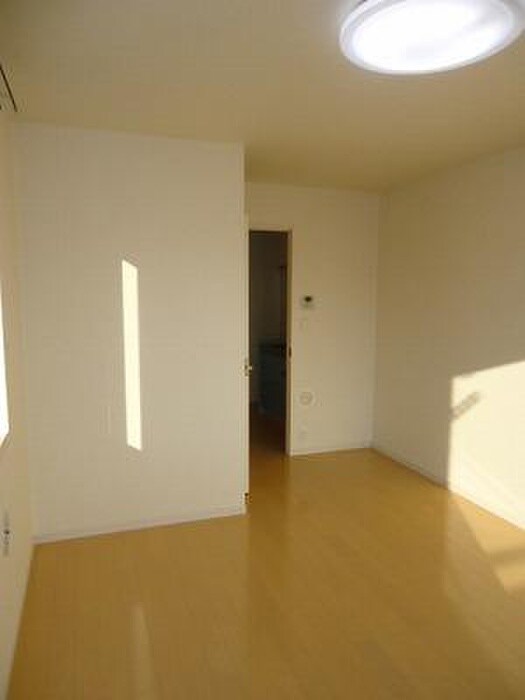 物件内観写真13　(居室)