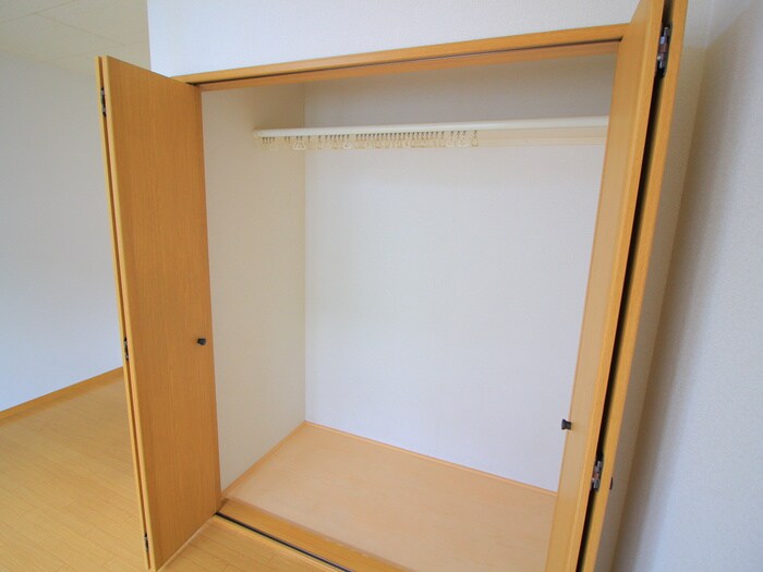 物件内観写真14　(収納)