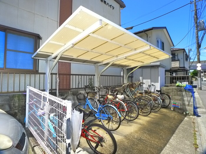 物件外観写真3　(駐輪場)