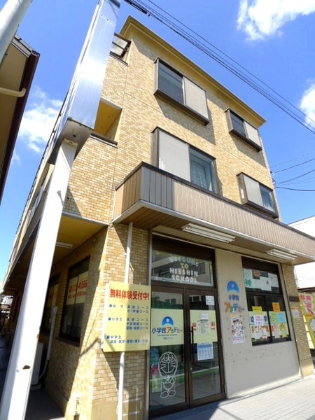 神山マンション外観写真