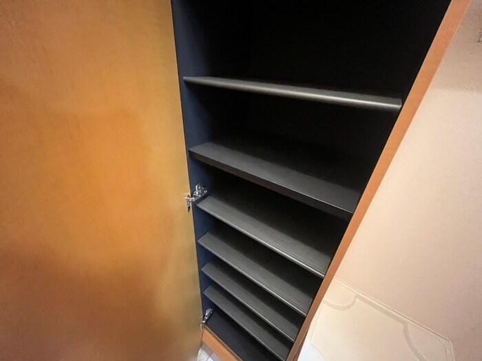物件内観写真18　(靴箱)