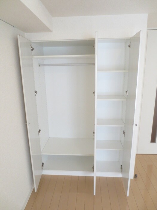 物件内観写真8　(収納)