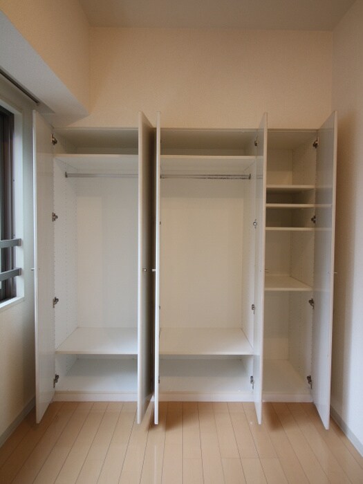 物件内観写真10　(収納)