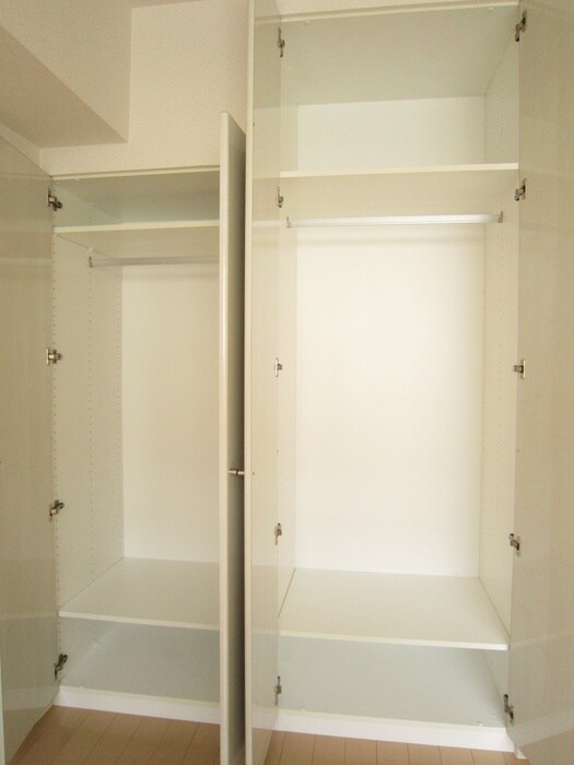 物件内観写真11　(収納)