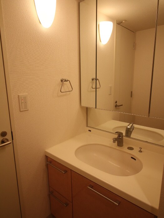 物件内観写真12　(洗面)