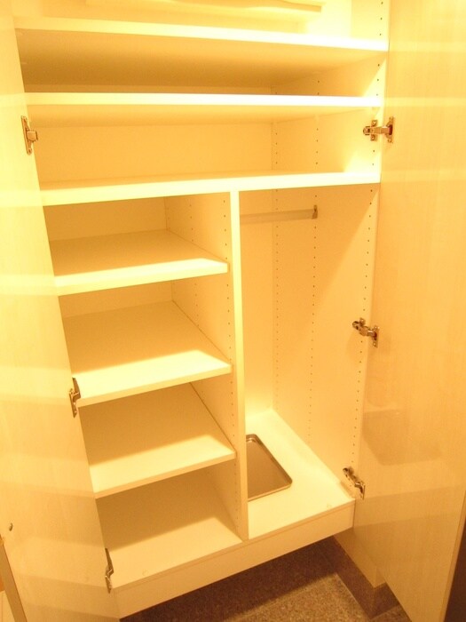 物件内観写真15　(靴箱)