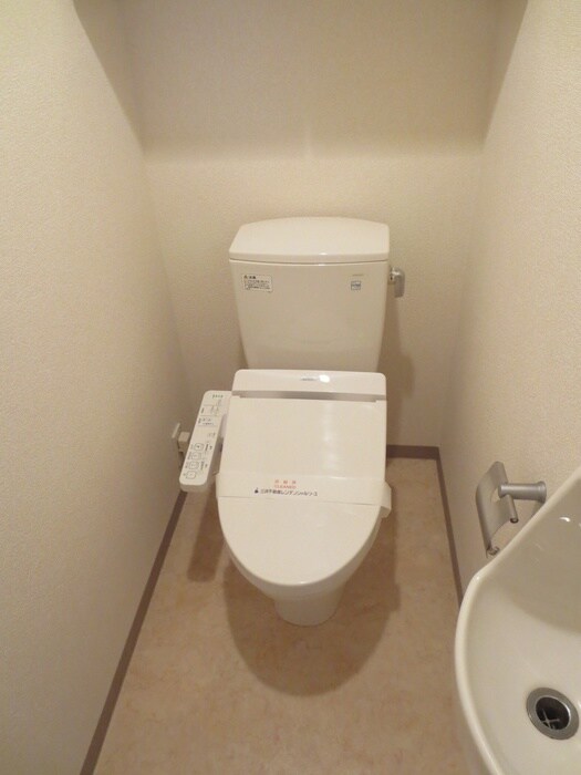 物件内観写真15　(トイレ)