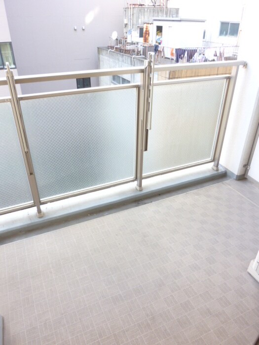 物件内観写真16　(ベランダ・バルコニー)