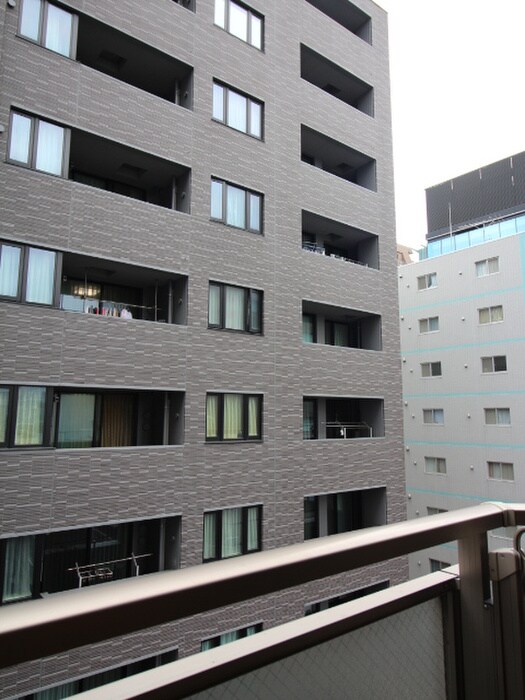 物件内観写真17　(室内からの展望)