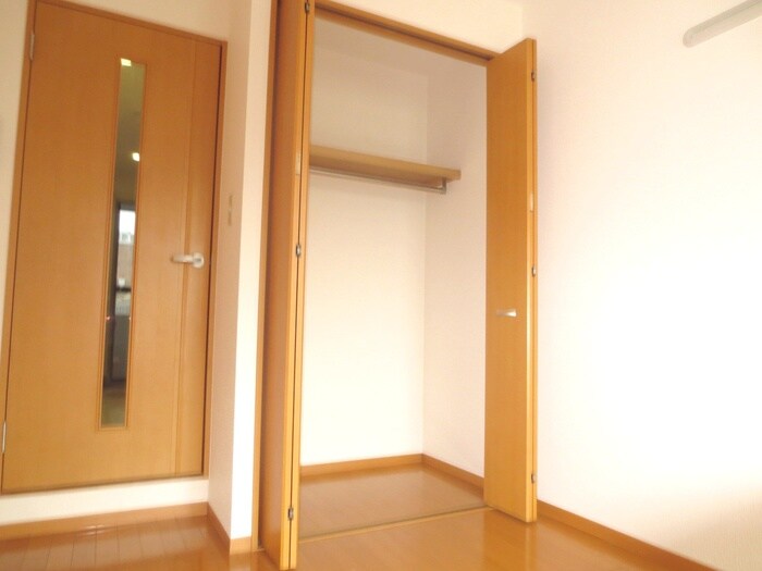 物件内観写真12　(収納)