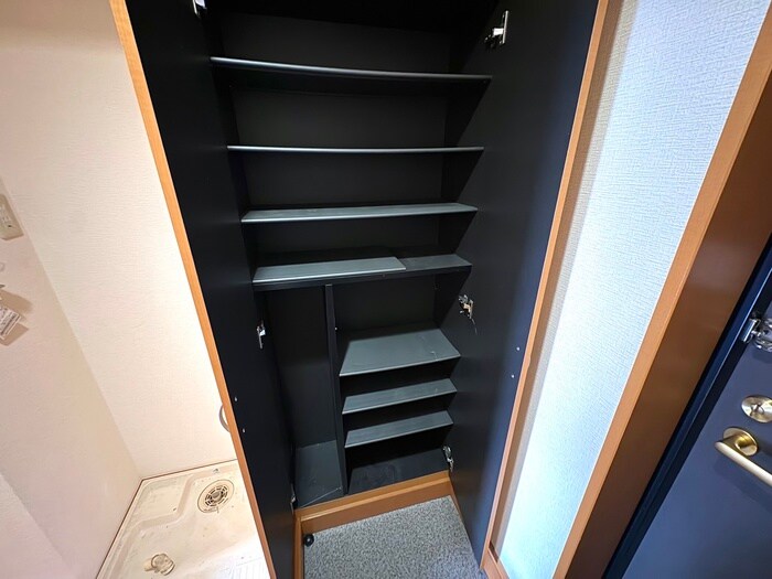 物件内観写真17　(靴箱)