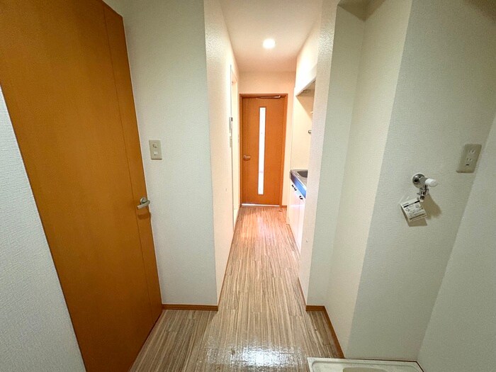 物件内観写真21　(廊下)