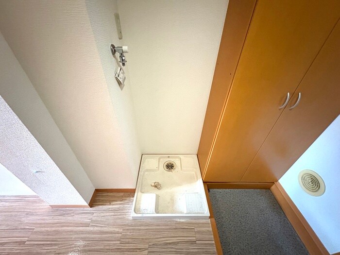 物件内観写真22　(洗濯機置場)