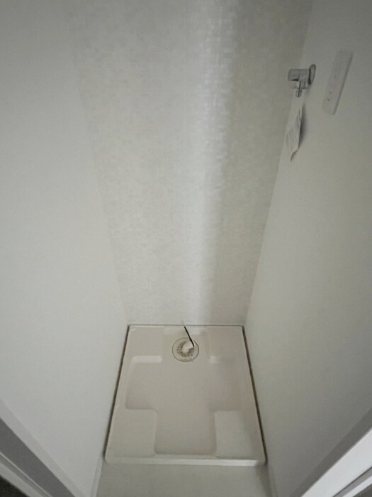 物件内観写真19　(洗濯機置場)