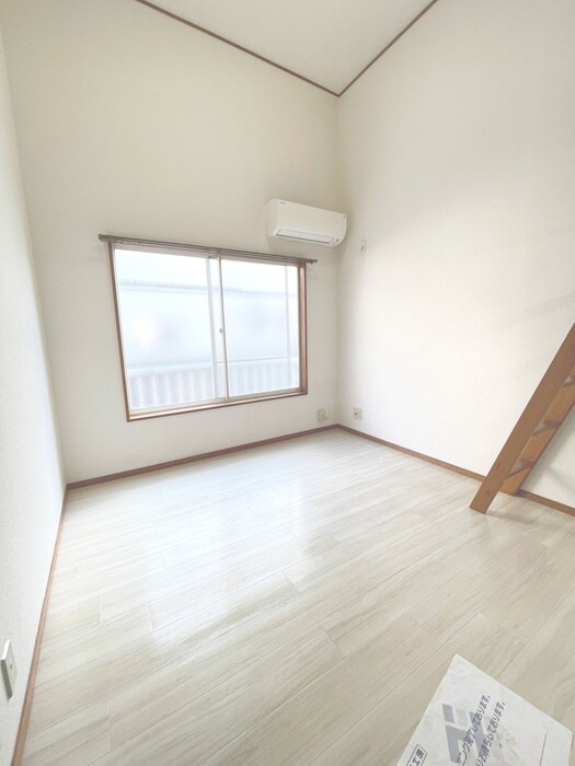 物件内観写真7　(居室)